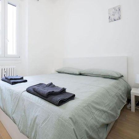Apartment 4 Stops From The City Center Milan Extérieur photo