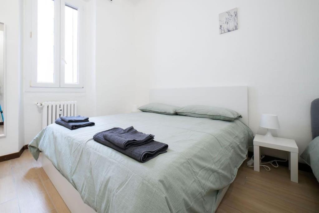 Apartment 4 Stops From The City Center Milan Extérieur photo